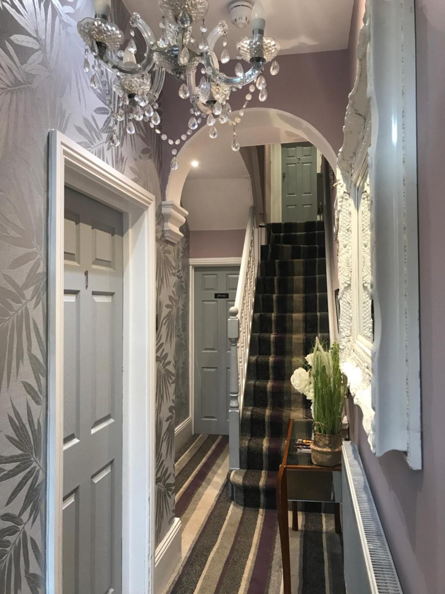 Acacia Villas Guest House ギルフォード エクステリア 写真